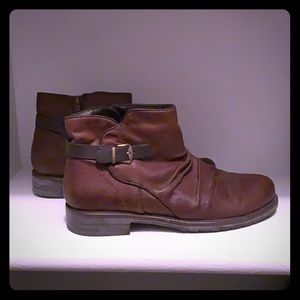 Baretraps women’s low cut boots. Never worn.
